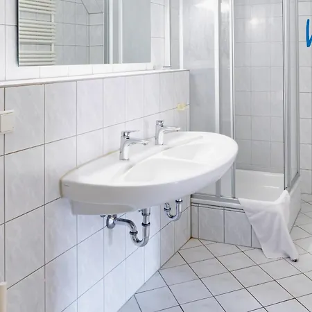 Am Gutspark Drankse Sonnenliebe Dranske